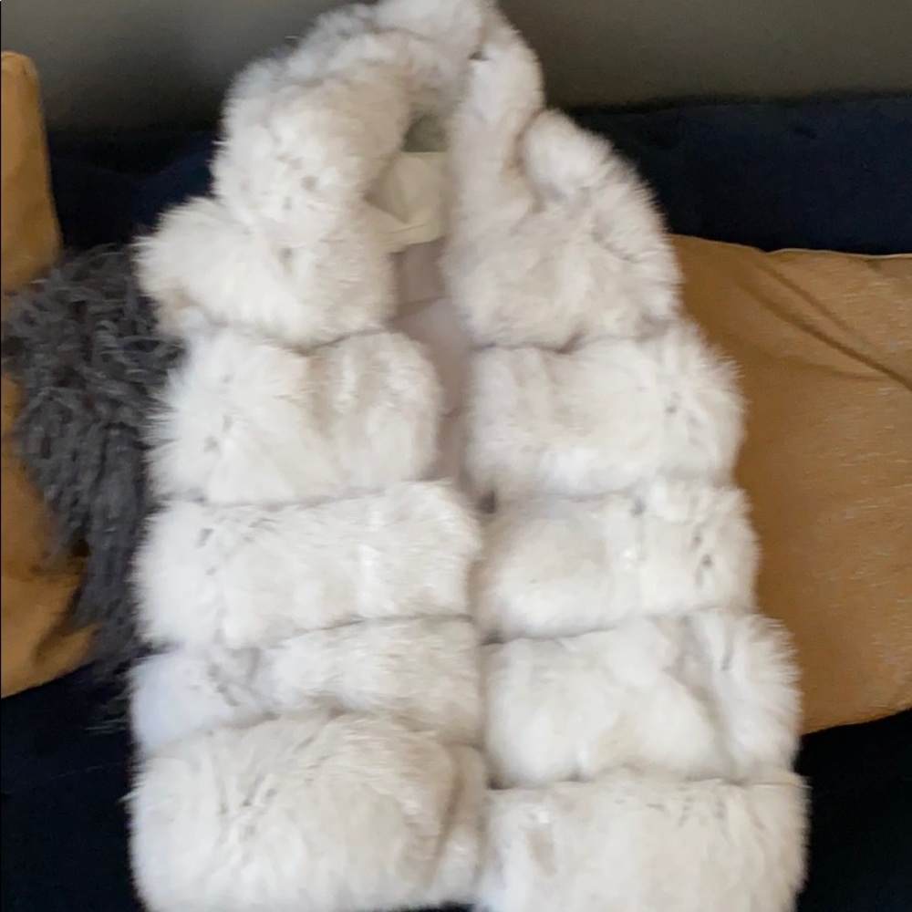 Fox fur hooded vest
